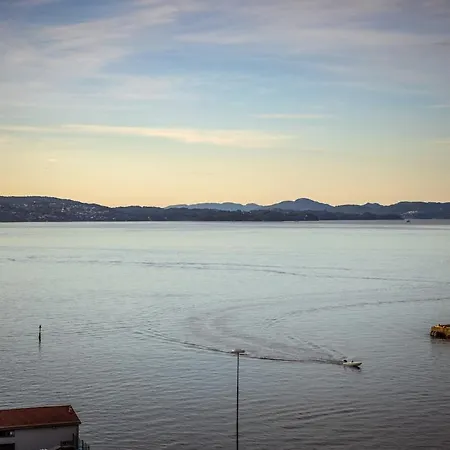 Exclusive Penthouse With Bryggen Views I Must * Берген