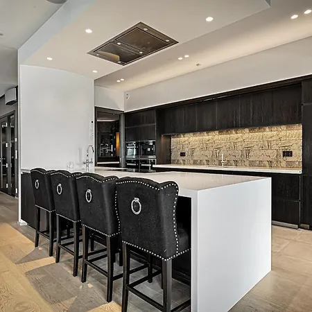 Exclusive Penthouse With Bryggen Views I Must *