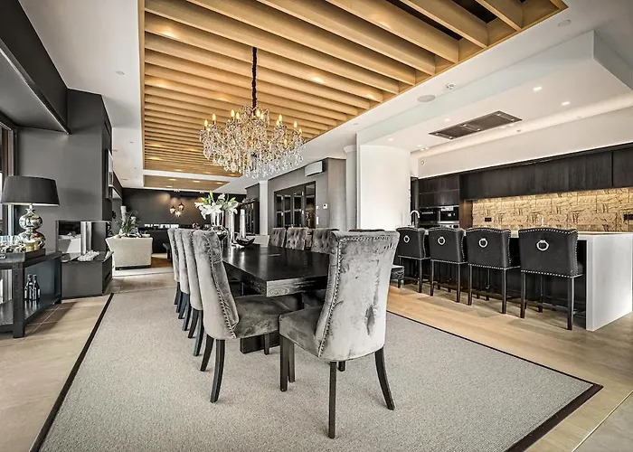 Exclusive Penthouse With Bryggen Views I Must * 베르겐