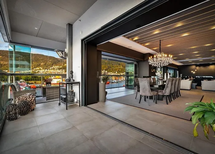 아파트 Exclusive Penthouse With Bryggen Views I Must 베르겐